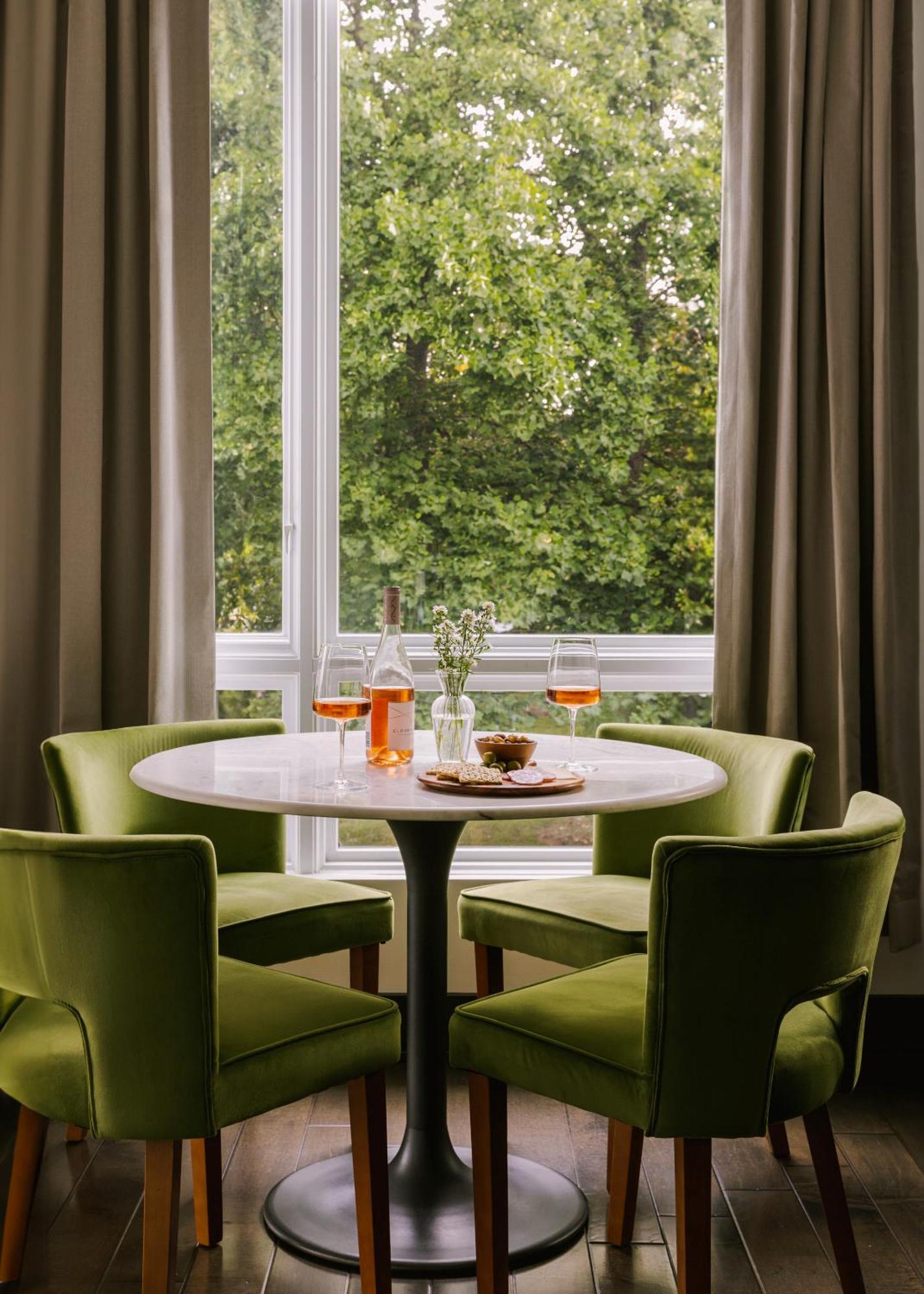 Apart-hotel Sonder At Village 21 *